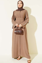 https://cdn.pazarium.com.tr/kollari-pul-nakisli-krep-abaya-latte-806714-19-B.jpg