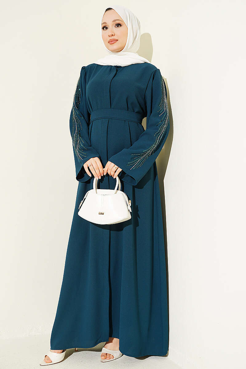 https://cdn.pazarium.com.tr/kollari-pul-nakisli-krep-abaya-zumrut-806722-19-B.jpg