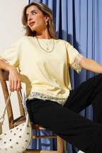 https://cdn.pazarium.com.tr/kollari-ve-etegi-dantelli-t-shirt-sari-800102-19-B.jpg
