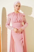 https://cdn.pazarium.com.tr/kolu-pul-detayli-pelerinli-abiye-elbise-pembe-732754-17-B.jpg
