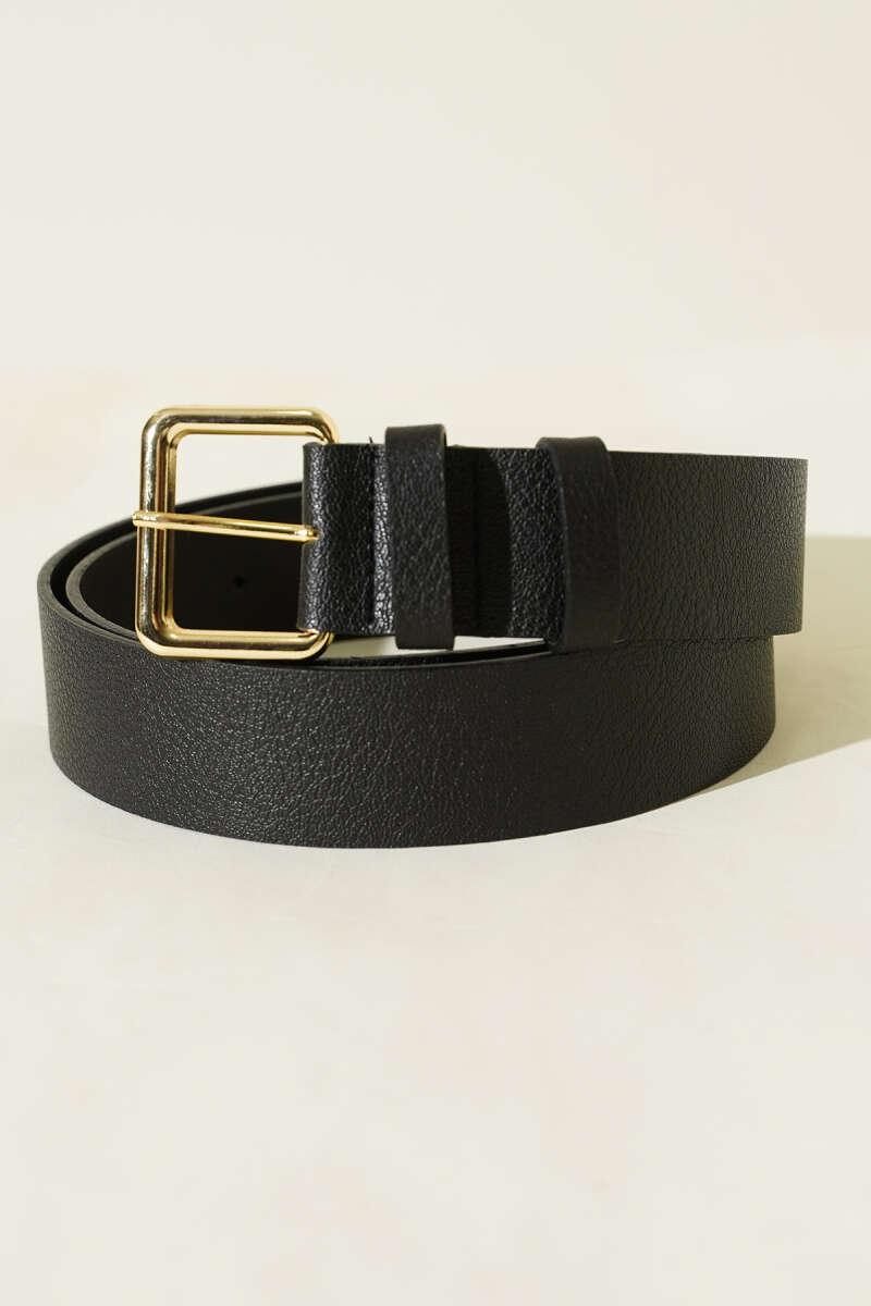 https://cdn.pazarium.com.tr/kroko-gorunumlu-metal-tokali-kemer-siyah-gold-712907-17-B.jpg