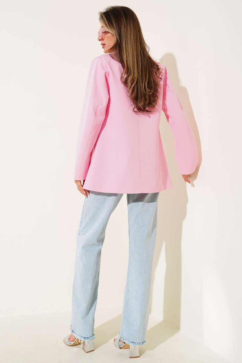 https://cdn.pazarium.com.tr/kruvaze-yaka-dort-dugmeli-blazer-ceket-pembe-665339-16-B.jpg