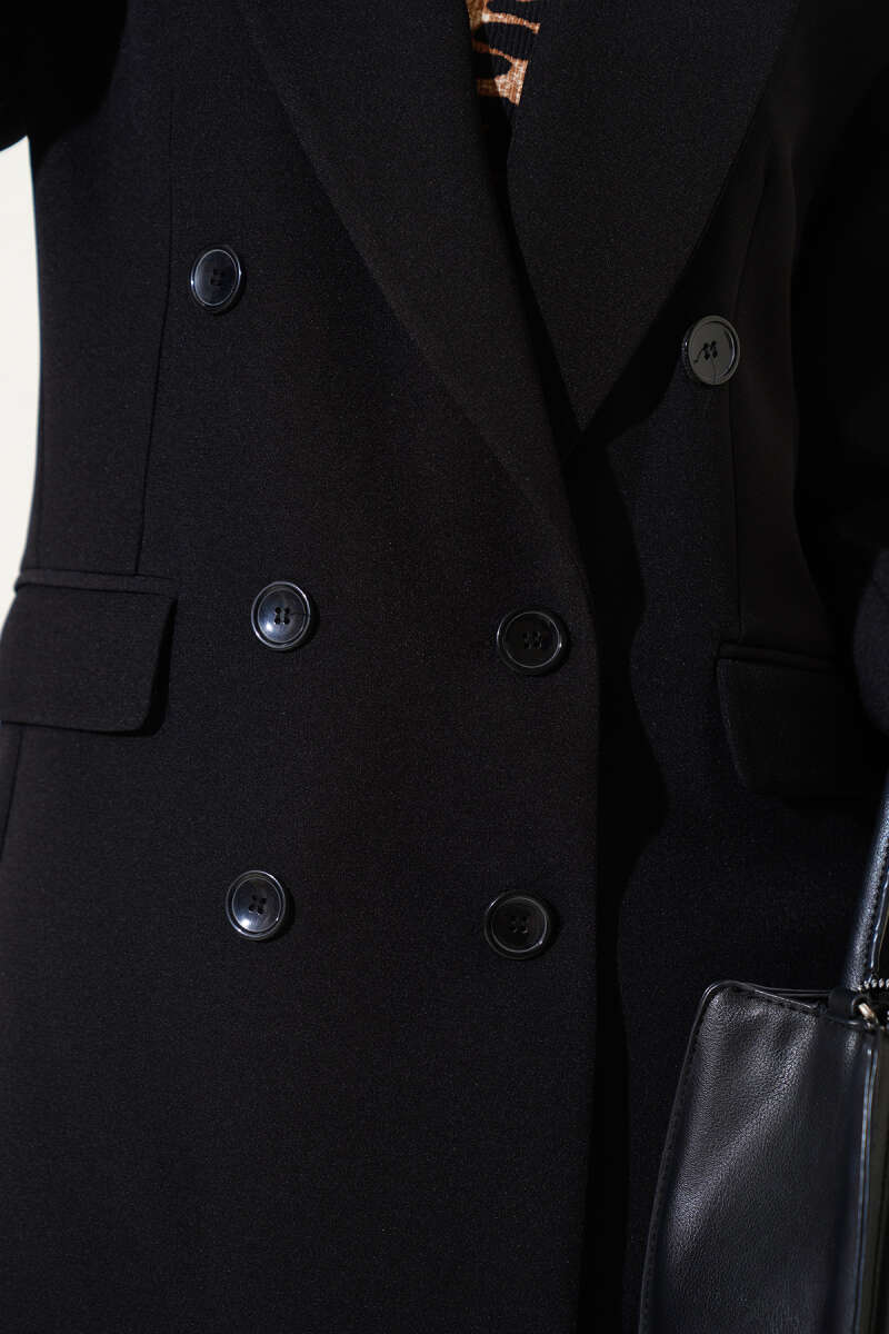 Kruvaze Yaka Düğmeli Astarlı Blazer Ceket