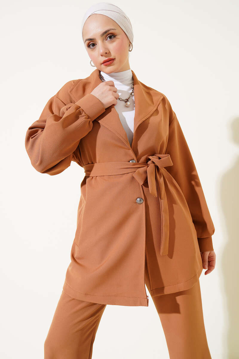 https://cdn.pazarium.com.tr/kruvaze-yaka-kusakli-ikili-takim-camel-584498-13-B.jpg