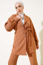 https://cdn.pazarium.com.tr/kruvaze-yaka-kusakli-ikili-takim-camel-584498-13-B.jpg