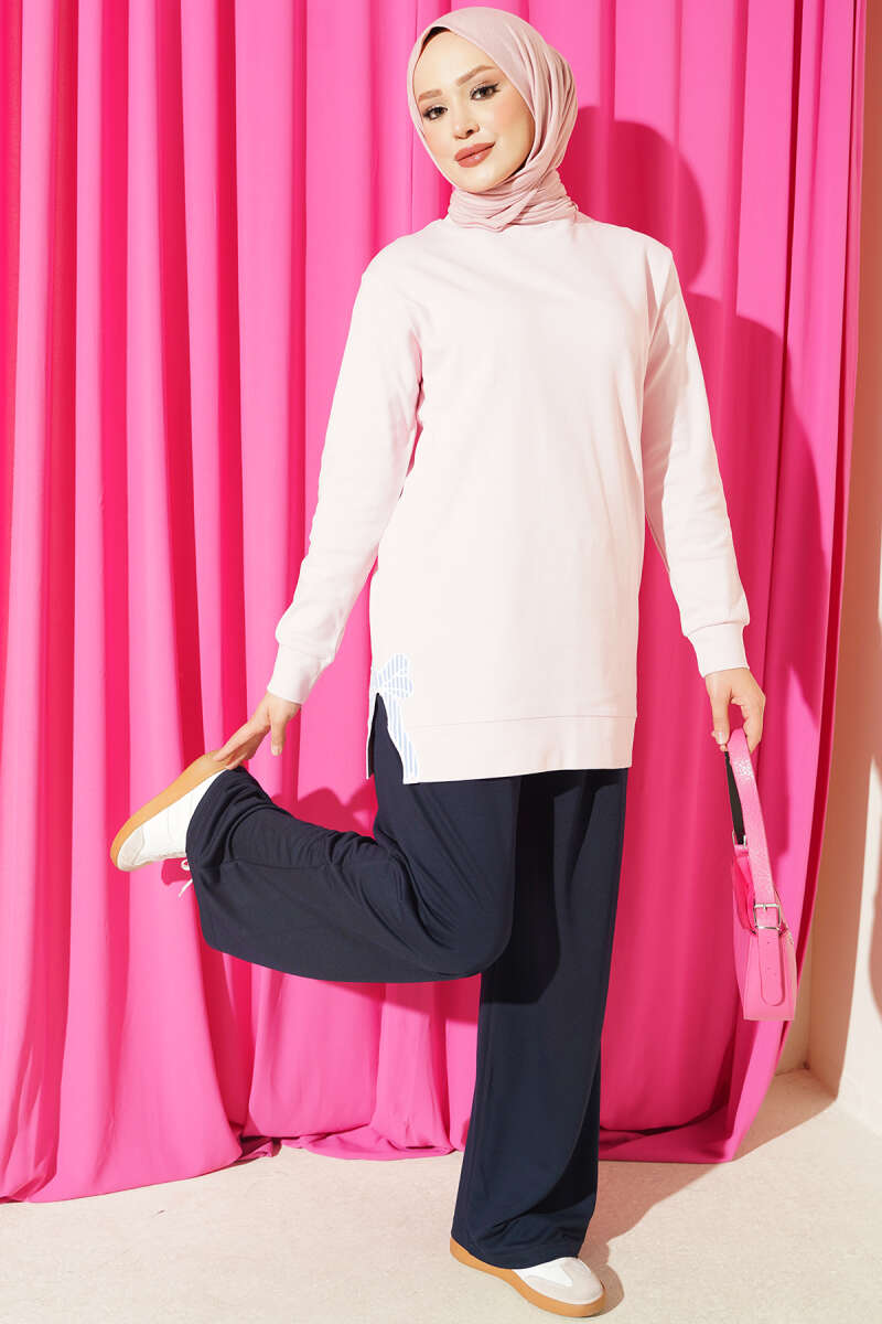 https://cdn.pazarium.com.tr/kurdele-nakisli-bisiklet-yaka-tunik-pembe-827671-20-B.jpg