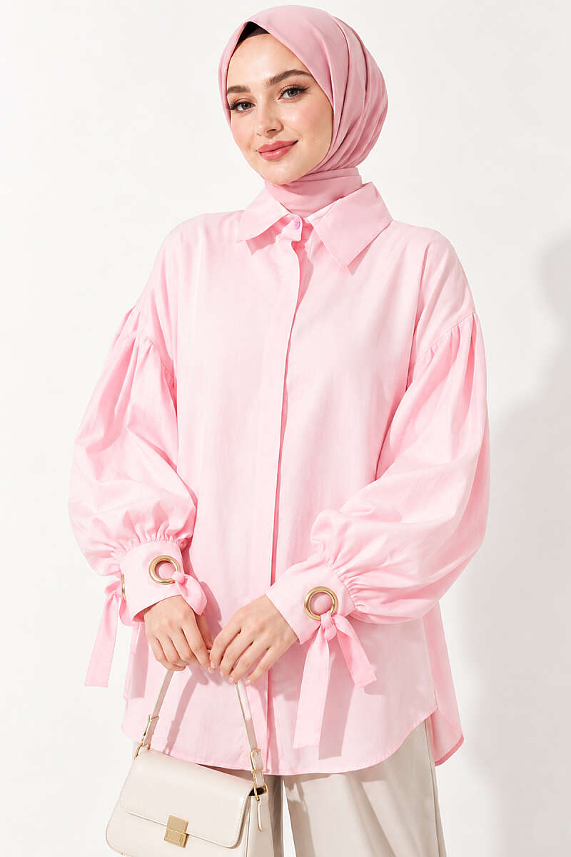https://cdn.pazarium.com.tr/kus-gozu-detayli-balon-kol-gomlek-pembe-824124-15-B.jpg