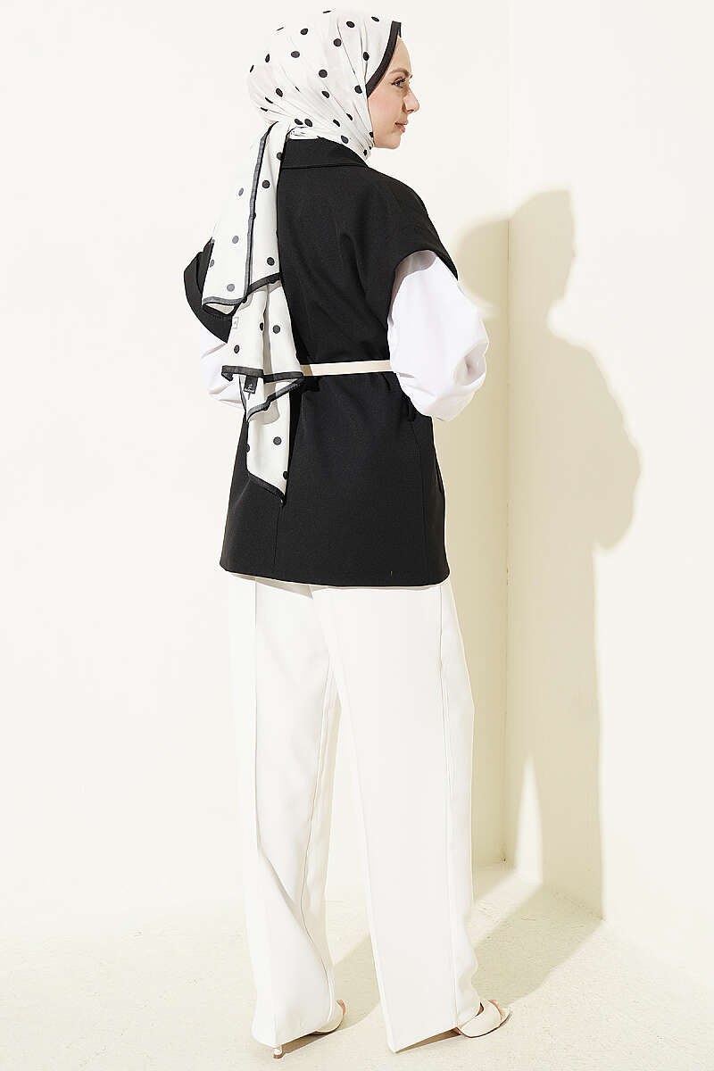 https://cdn.pazarium.com.tr/kusakli-blazer-yelek-siyah-762618-18-B.jpg