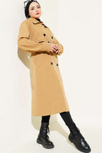 https://cdn.pazarium.com.tr/kusakli-dugmeli-kruvaze-yaka-trenckot-camel-577078-13-B.jpg