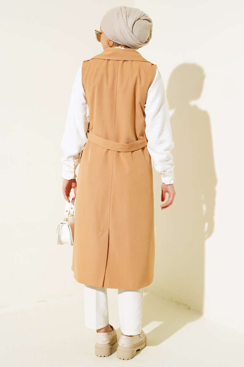 https://cdn.pazarium.com.tr/kusakli-sifir-kol-trenckot-camel-539326-12-B.jpg
