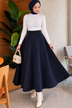 تنورة بقصة كاش مع شريط مطاطي عند الخصر بيج