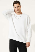 https://cdn.pazarium.com.tr/lazer-kesim-uzun-kollu-sweatshirt-beyaz-688453-16-B.jpg