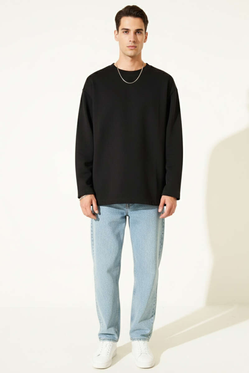 https://cdn.pazarium.com.tr/lazer-kesim-uzun-kollu-sweatshirt-siyah-688460-16-B.jpg