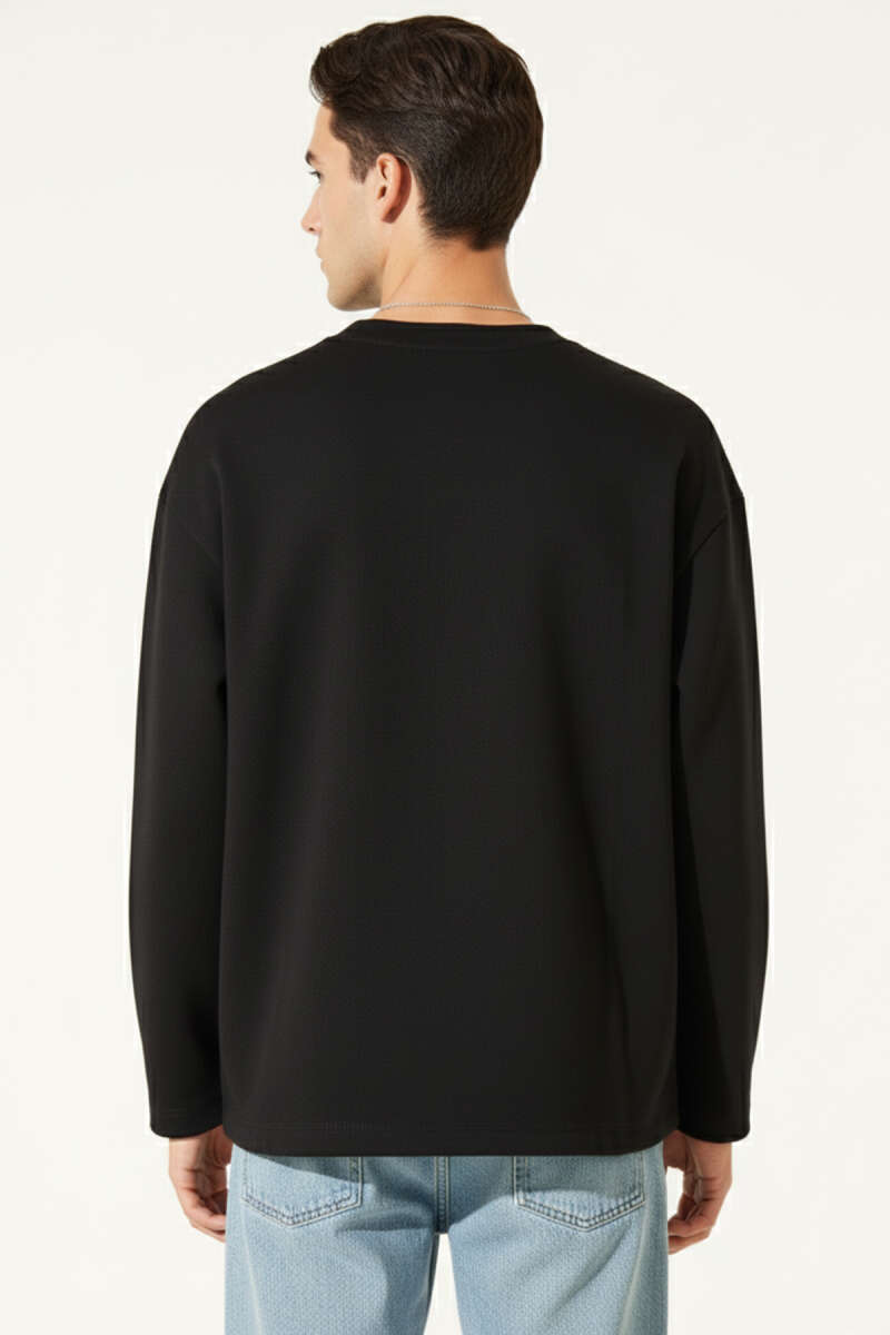 https://cdn.pazarium.com.tr/lazer-kesim-uzun-kollu-sweatshirt-siyah-688461-16-B.jpg