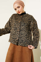 https://cdn.pazarium.com.tr/leopar-desen-dugmeli-ceket-leopar-566019-13-B.jpg
