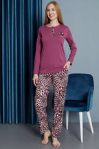 https://cdn.pazarium.com.tr/leopar-desen-uzun-kol-pijama-takim-magenta-517732-12-B.jpg