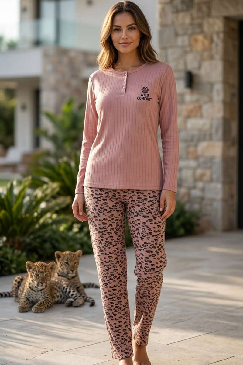 https://cdn.pazarium.com.tr/leopar-desenli-dugmeli-kadin-pijama-takimi-gul-kurusu-840490-20-B.jpg