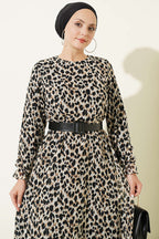 https://cdn.pazarium.com.tr/leopar-desenli-sifon-elbise-siyah-814951-20-B.jpg