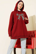 https://cdn.pazarium.com.tr/leopar-kurdele-baskili-uc-iplik-sweatshirt-bordo-712941-17-B.jpg