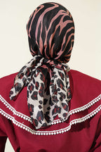 Leopar Şeritli Desenli Eşarp