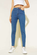 https://cdn.pazarium.com.tr/likrali-skinny-jean-pantolon-orta-mavi-545653-13-B.jpg