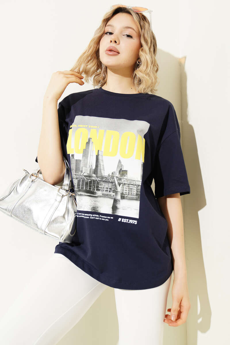 London Baskılı Oversize T-shirt Lacivert