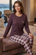 Love Nakışlı Ekose Desen Pijama Takımı