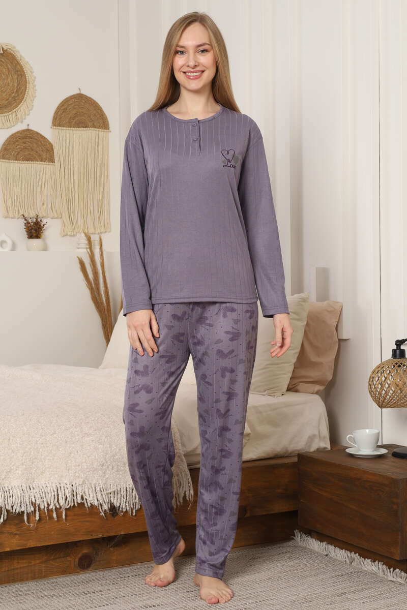 https://cdn.pazarium.com.tr/love-nakisli-fitilli-uzun-kol-pijama-takimi-lila-745981-18-B.jpg