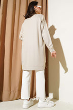 https://cdn.pazarium.com.tr/loysa-armali-basic-tunik-bej-613565-14-B.jpg