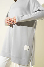 https://cdn.pazarium.com.tr/loysa-armali-basic-tunik-gri-613564-14-B.jpg