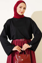 https://cdn.pazarium.com.tr/loysa-bilek-armali-basic-bluz-siyah-811301-17-B.jpg