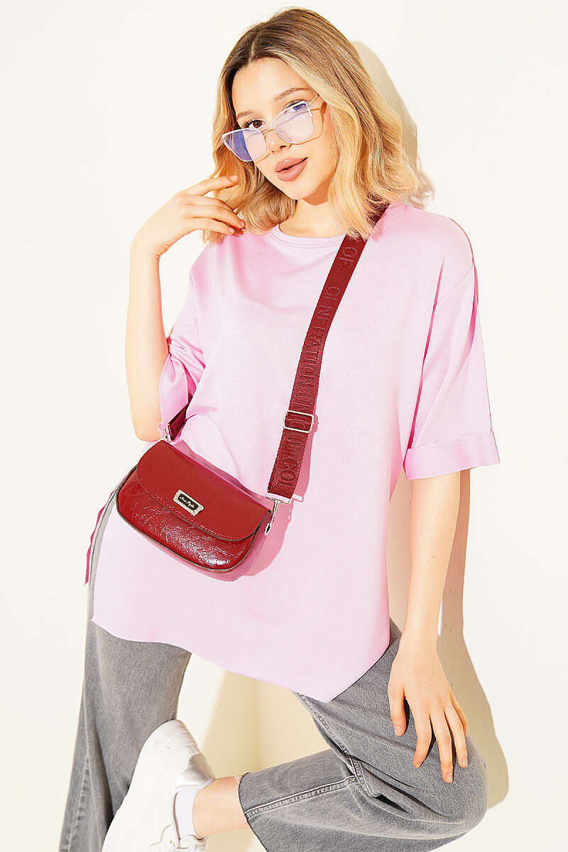 https://cdn.pazarium.com.tr/loysa-duble-kol-yirtmacli-t-shirt-pembe-778547-19-B.jpg
