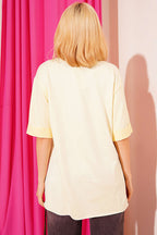 https://cdn.pazarium.com.tr/loysa-duble-kol-yirtmacli-t-shirt-sari-803818-19-B.jpg