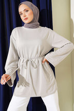 https://cdn.pazarium.com.tr/loysa-genis-kollu-ip-kusakli-tunik-gri-809485-20-B.jpg