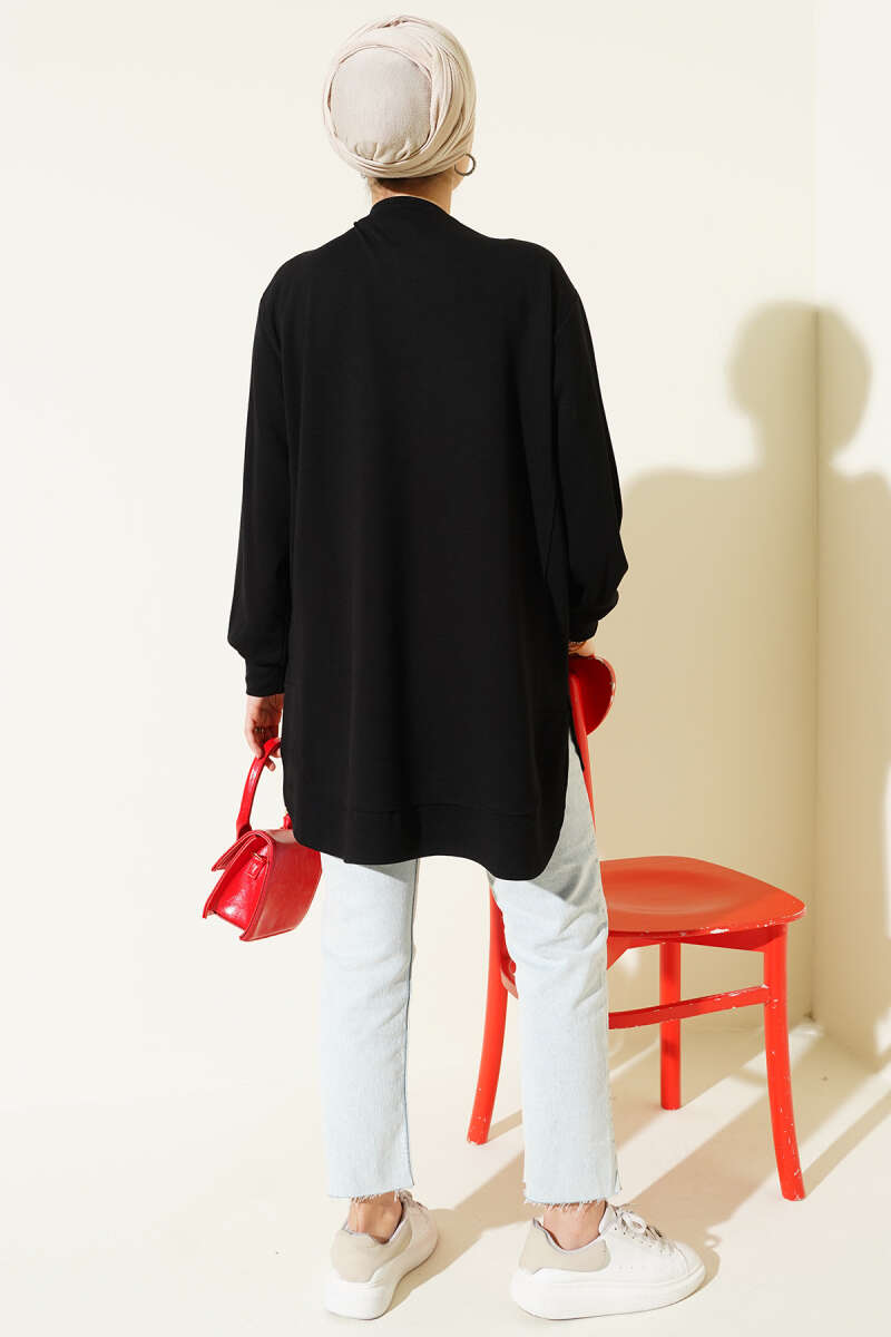 https://cdn.pazarium.com.tr/loysa-oval-kesim-oversize-tunik-siyah-707143-17-B.jpg