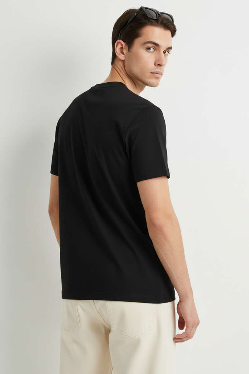 Loyşa Yaka Logolu Erkek T-shirt