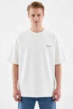 https://cdn.pazarium.com.tr/machinist-nakisli-oversize-erkek-t-shirt-ekru-733408-17-B.jpg