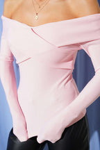 https://cdn.pazarium.com.tr/madonna-capraz-yaka-bluz-pembe-679087-16-B.jpg