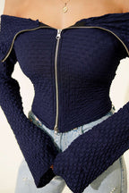 https://cdn.pazarium.com.tr/madonna-yaka-gofre-bluz-lacivert-704415-17-B.jpg