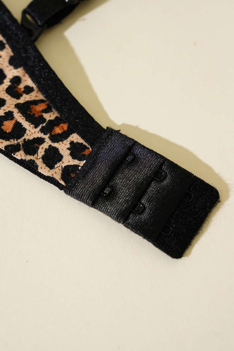 https://cdn.pazarium.com.tr/micro-desteksiz-sutyen-leopar-592152-14-B.jpg
