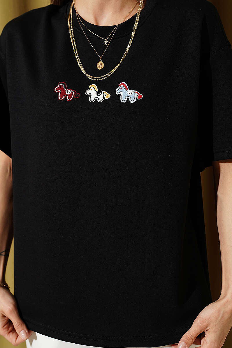 Midilli Nakışlı Modal T-shirt Siyah