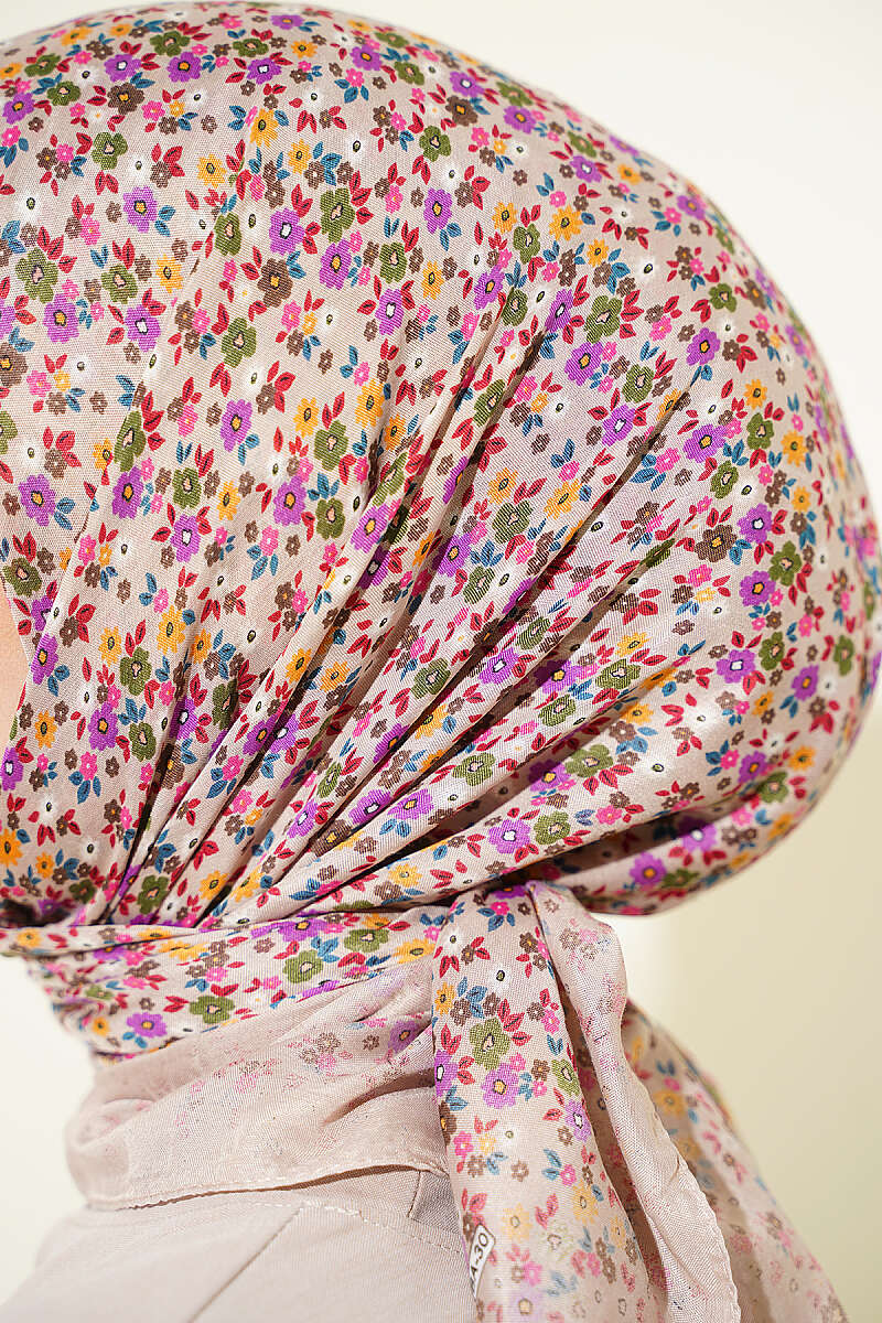 https://cdn.pazarium.com.tr/mini-cicek-detayli-esarp-kum-bej-819927-20-B.jpg