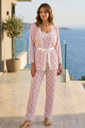 https://cdn.pazarium.com.tr/mini-cicekli-dantelli-sabahlikli-3lu-pijama-takimi-pembe-799954-19-B.jpg