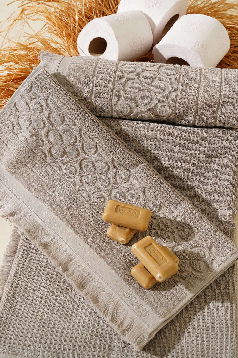 https://cdn.pazarium.com.tr/misir-banyo-havlu-2li-takim-vizon-584610-13-B.jpg
