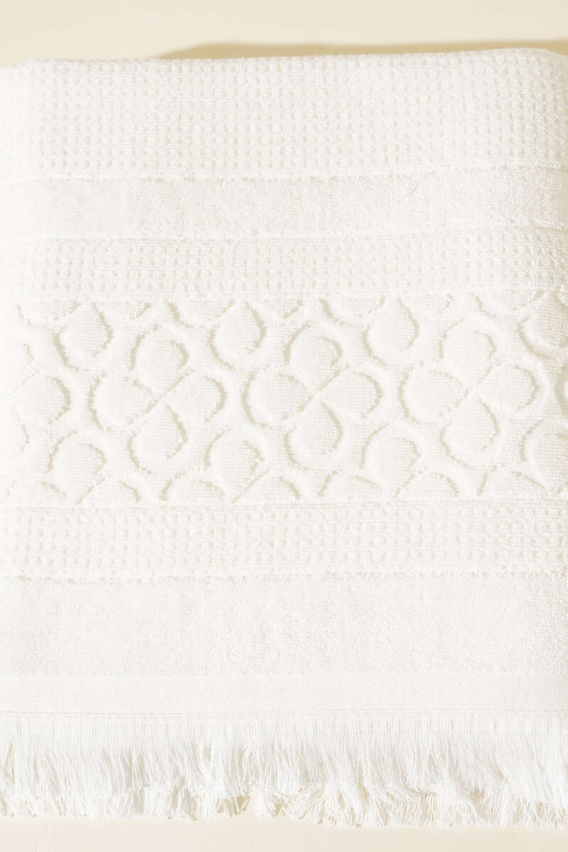 https://cdn.pazarium.com.tr/misir-banyo-havlusu-ekru-583498-13-B.jpg