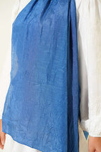 https://cdn.pazarium.com.tr/monogram-desenli-kras-sal-indigo-813927-20-B.jpg