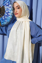 https://cdn.pazarium.com.tr/monogram-desenli-kras-sal-krem-813542-20-B.jpg