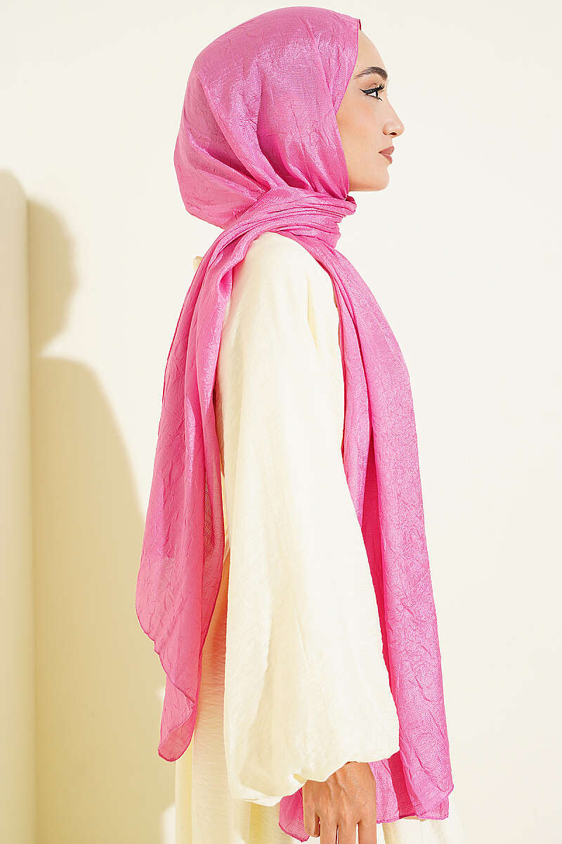 https://cdn.pazarium.com.tr/monogram-desenli-kras-sal-pembe-813782-20-B.jpg