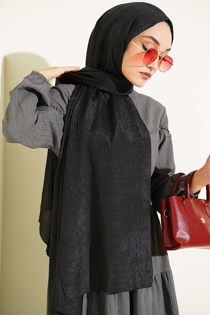 https://cdn.pazarium.com.tr/monogram-desenli-kras-sal-siyah-813773-20-B.jpg