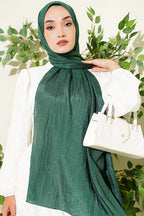 https://cdn.pazarium.com.tr/monogram-desenli-kras-sal-zumrut-813940-20-B.jpg